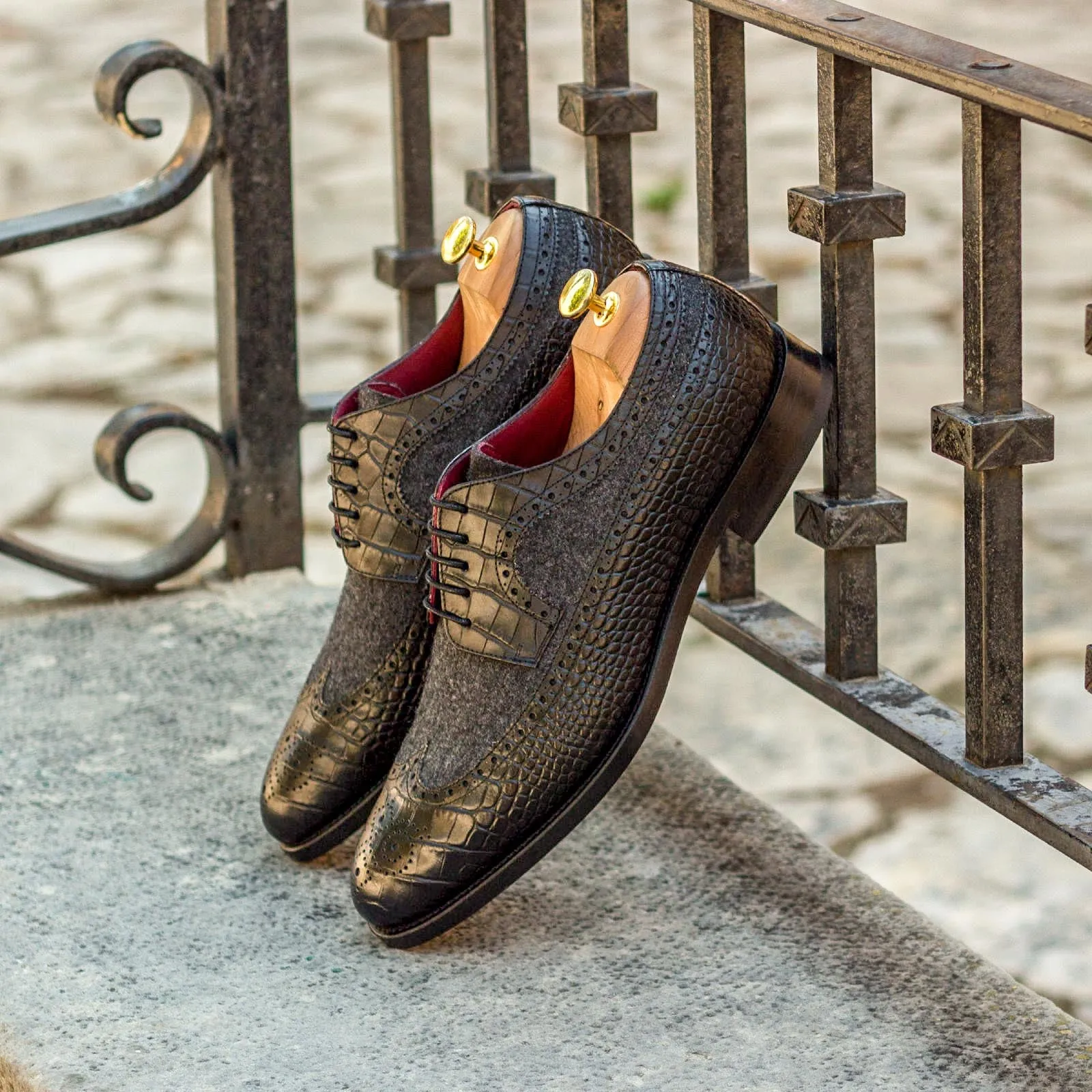 DapperFam Zephyr in Black / Dark Grey Men's Italian Croco Embossed Leather & Flannel Longwing Blucher