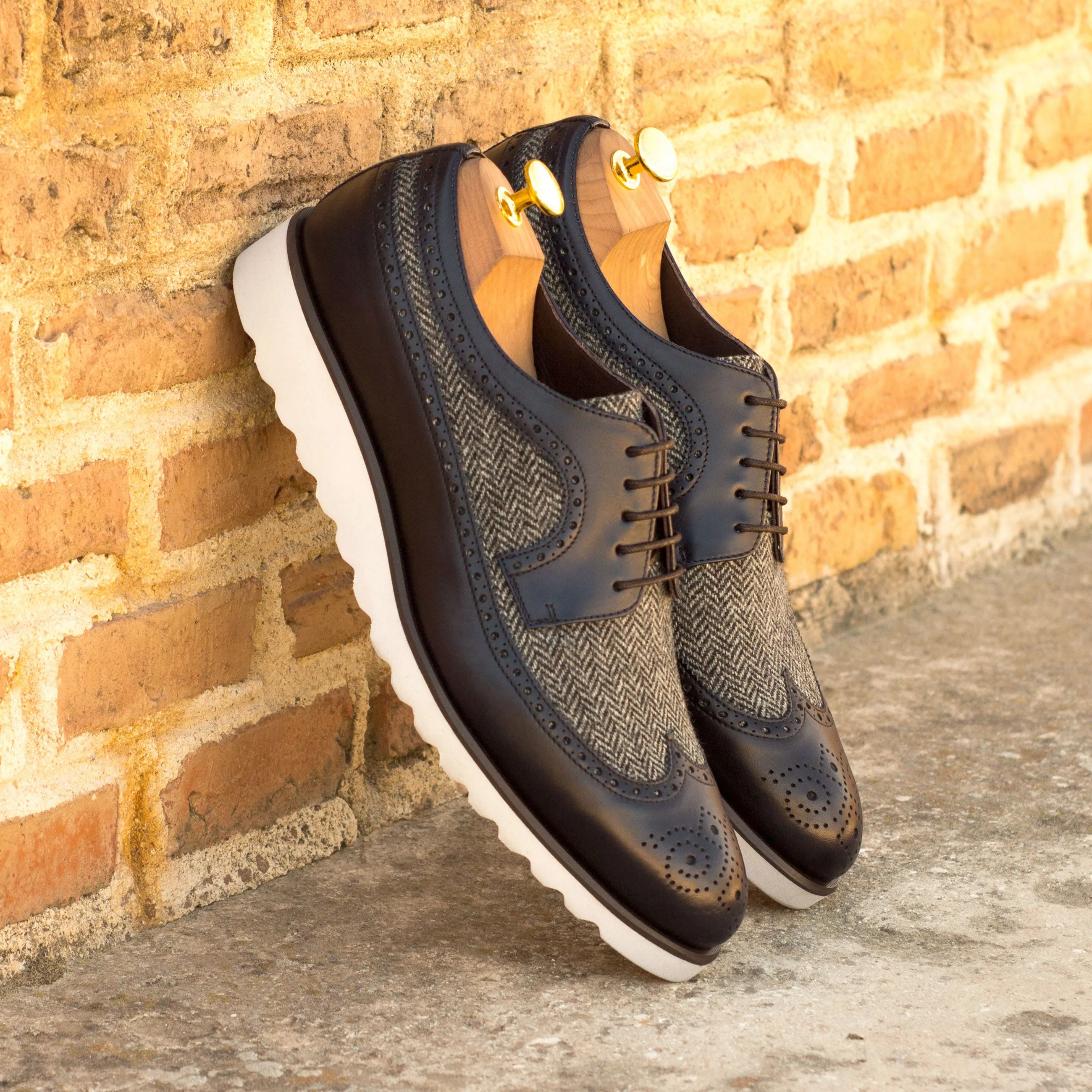 DapperFam Zephyr in Herringbone / Navy Men's Sartorial & Italian Leather Longwing Blucher