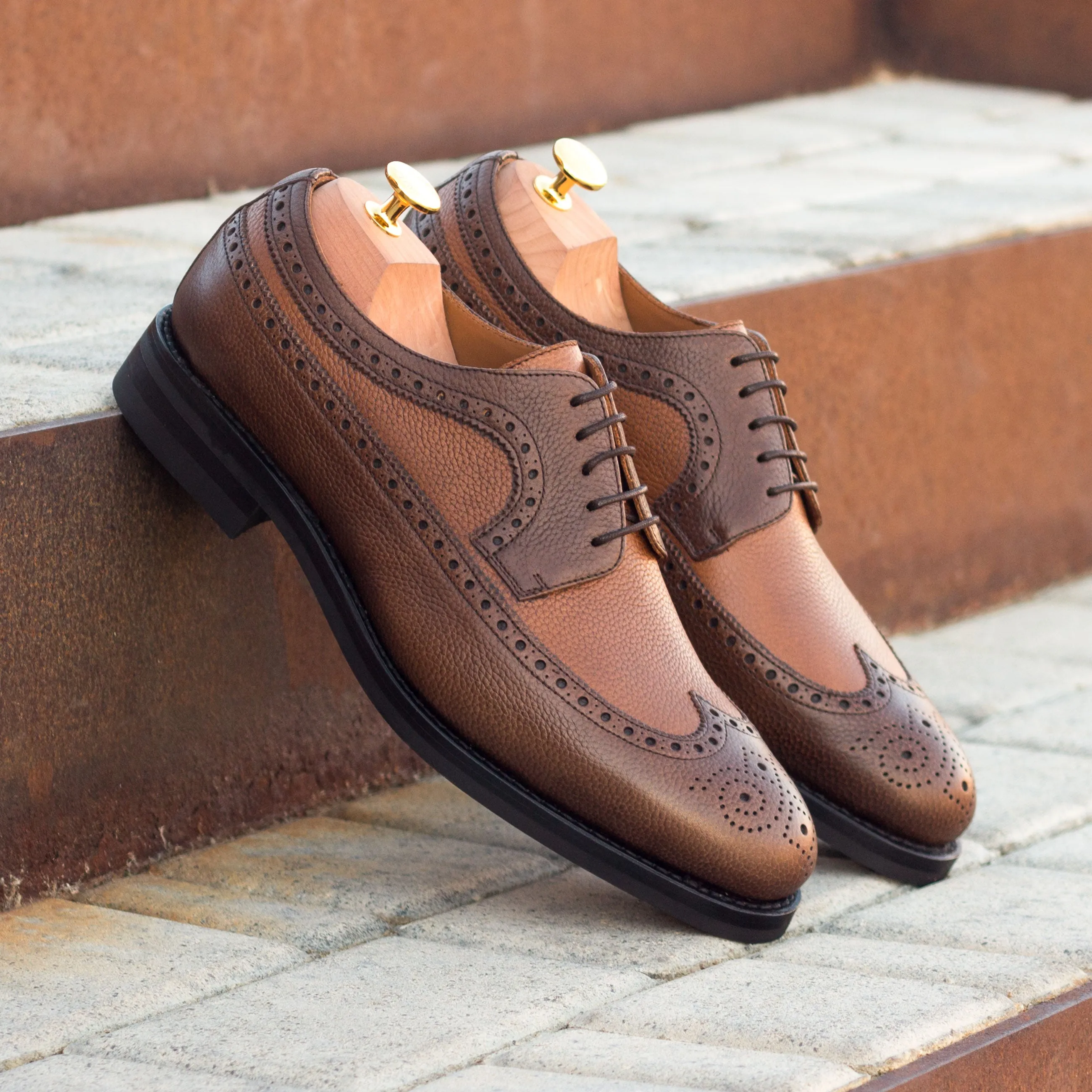 DapperFam Zephyr in Med Brown / Dark Brown Men's Italian Full Grain Leather Longwing Blucher