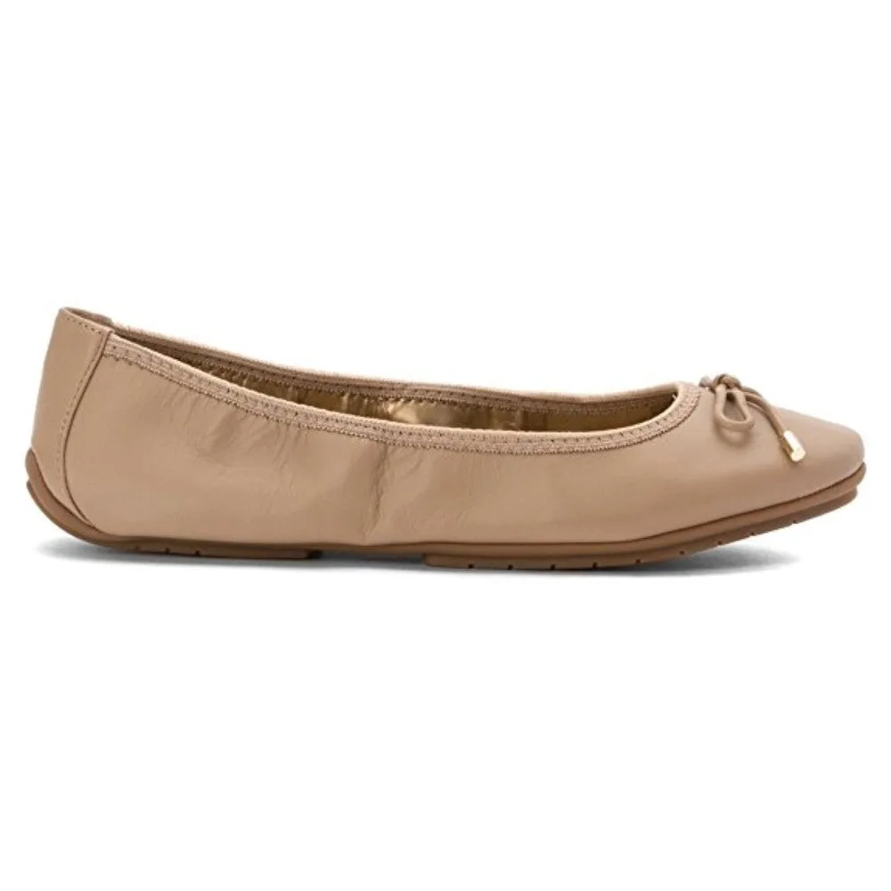 Halle Driftwood Me Too Flat