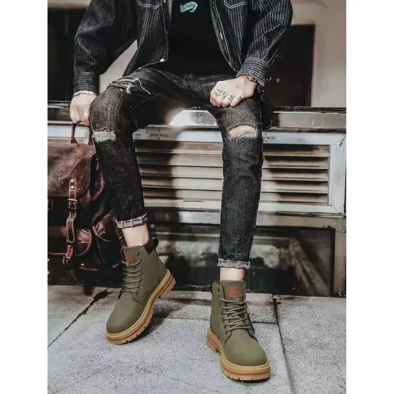 Men's Classic Lace Up Vegan Leather Boots with Design | Eco-Friendly for All Seasons